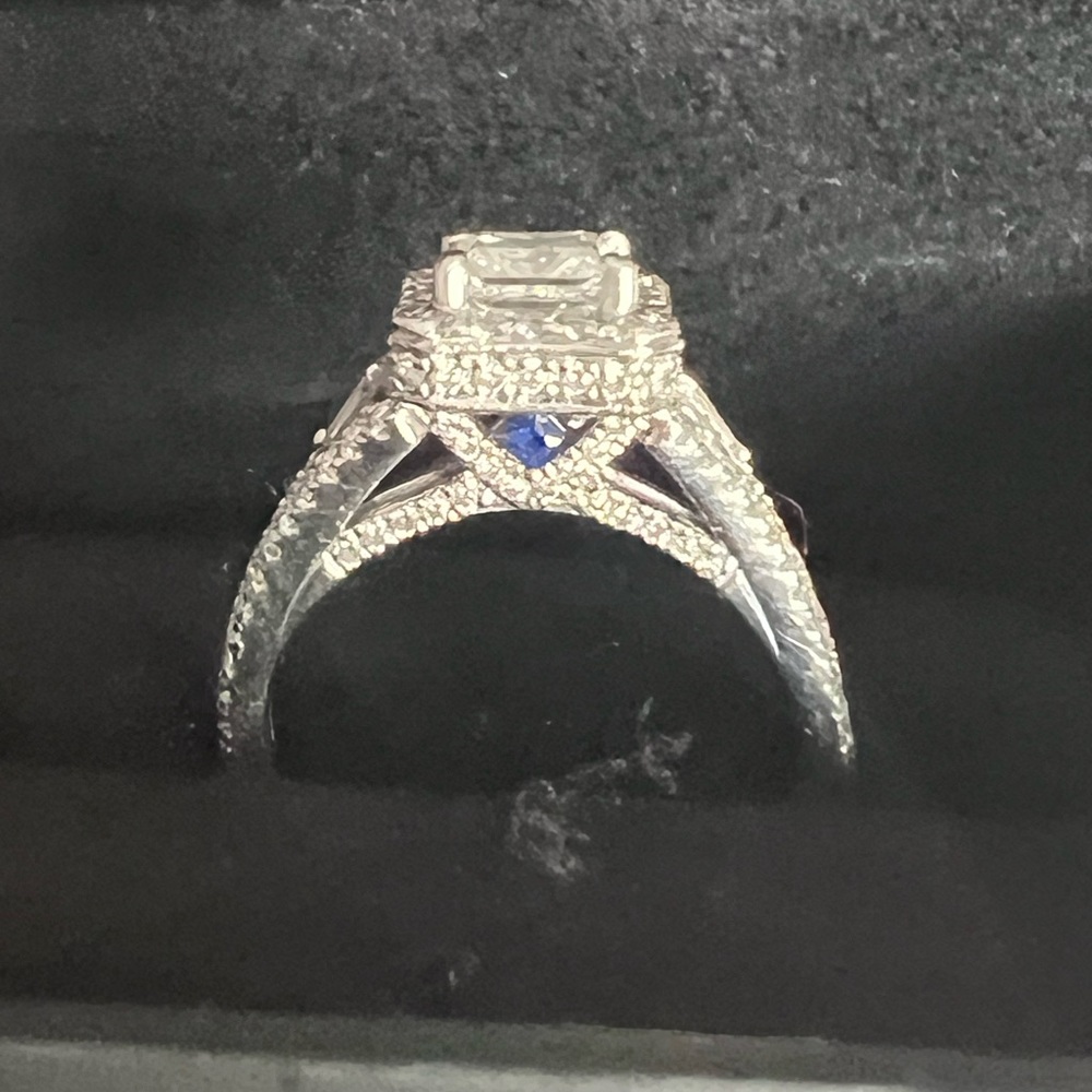 Vera Wang engagement ring. Size 6